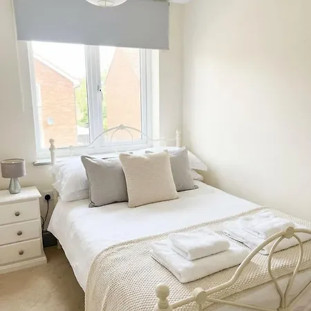2 Private In Shared With Kitchen * Leeds (West Yorkshire)
