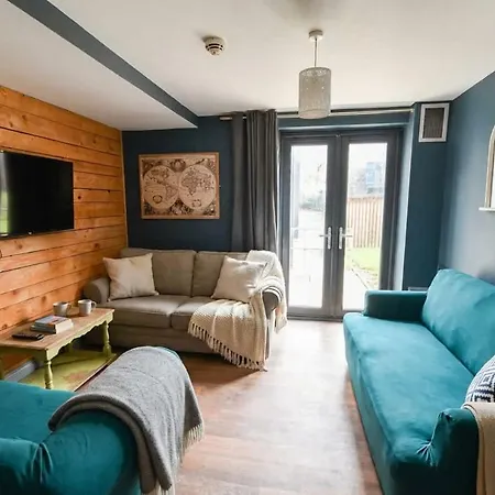 2 Private In Shared With Kitchen Leeds (West Yorkshire)